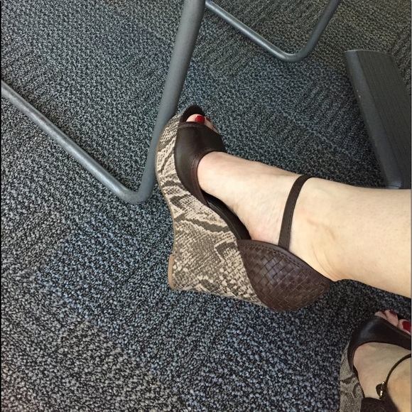 Banana Republic Wedges - Picture 3 of 13